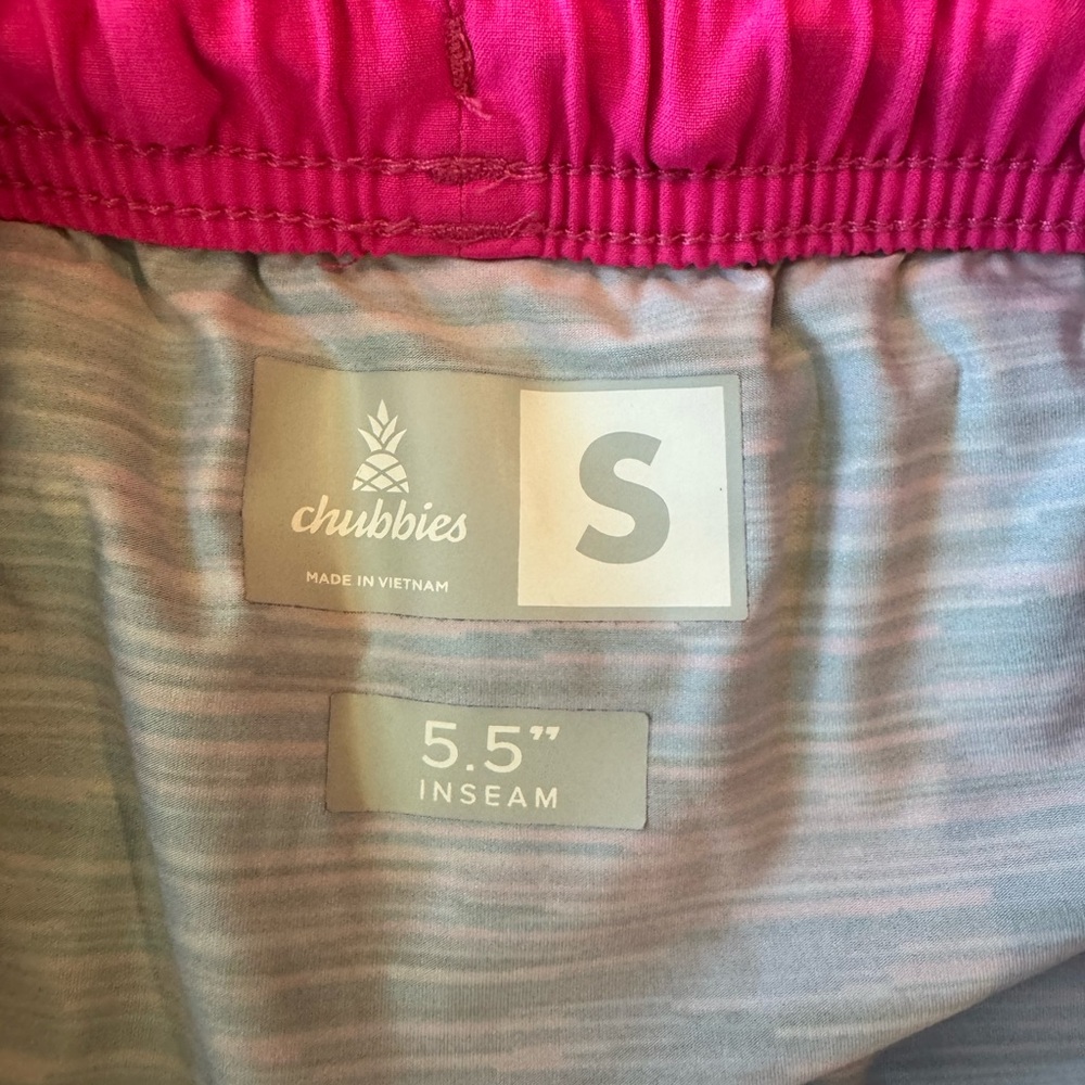 CHUBBIES Swim Shorts Hot Pink 5 1/2" Inseam Size Small - Picture 4 of 4